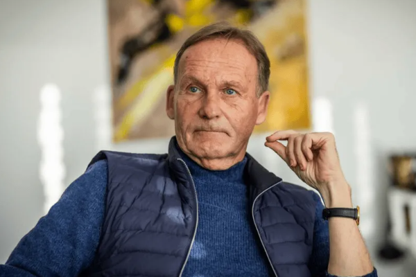 多特蒙德CEO瓦茨克:球隊陣容充實但需在經(jīng)濟(jì)考量下做決策